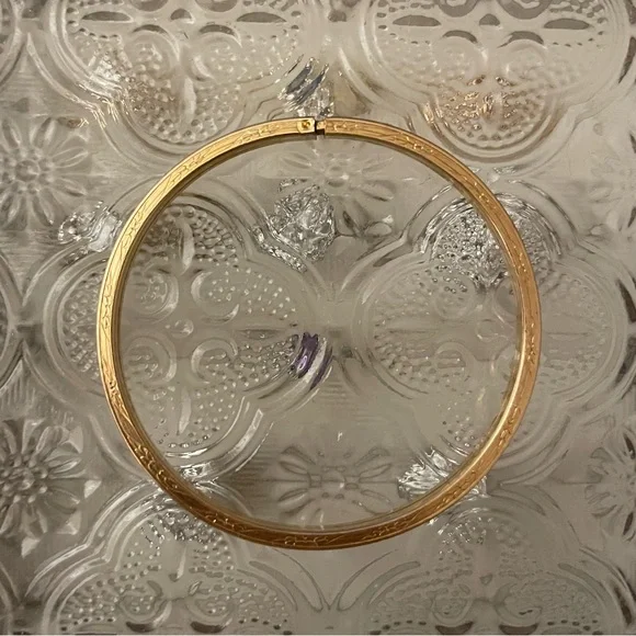 Victorian tested 9k solid gold baby bangle bracelet antique floral engraved - Picture 1 of 10